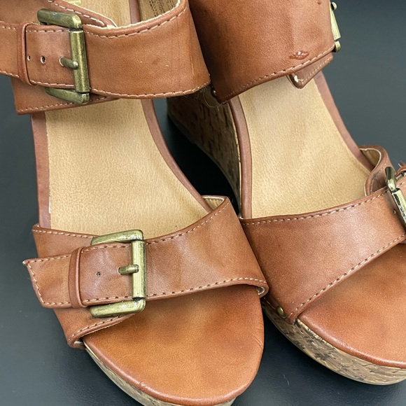 Mossimo size 6.5 wedge sandals - Picture 1 of 9